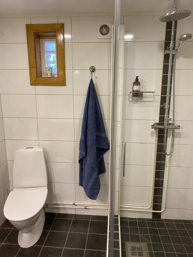 Roeda Huset Feriehus Hallstahammar